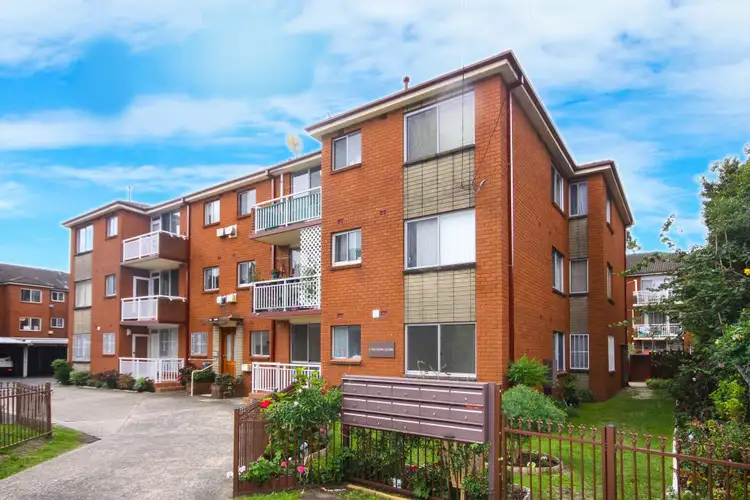 2 Hearne Close