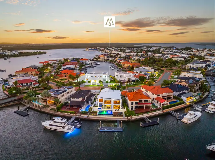 35 The Sovereign Mile
