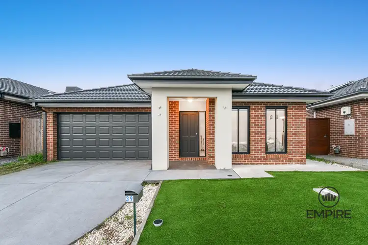 39 Powlett Dr, Clyde VIC 3978