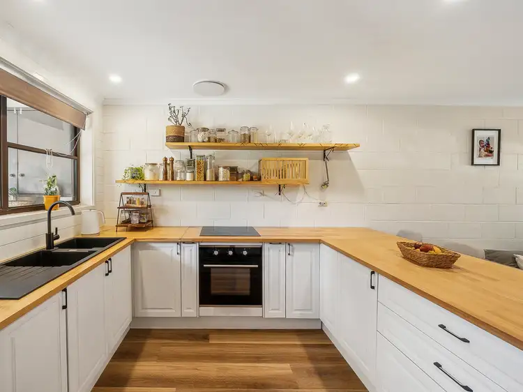 Sixth view of Homely unit listing, 5/5 Midland Highway, Mansfield VIC 3722