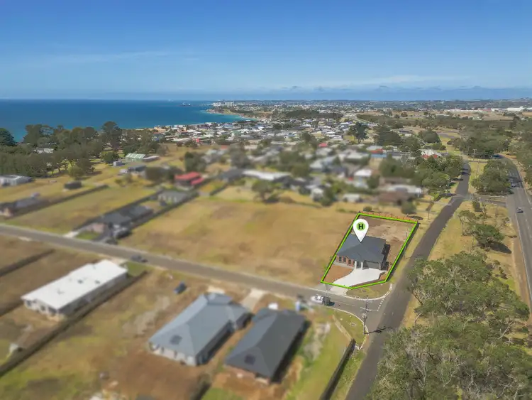 Second view of Homely house listing, 46 Viking Court, Portland VIC 3305