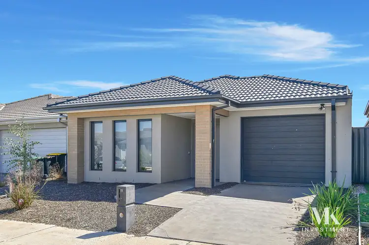 Second view of Homely house listing, 11 Makiti Crescent, Harkness VIC 3337