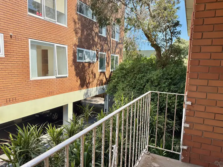 21-23 Tiuna Grove