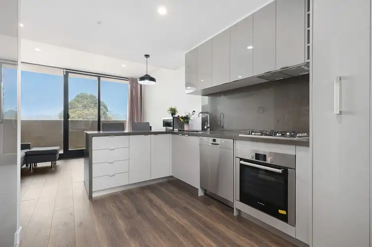 318/70 Batesford Road, Chadstone VIC 3148