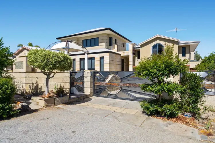 3 & 3a Throsby Street