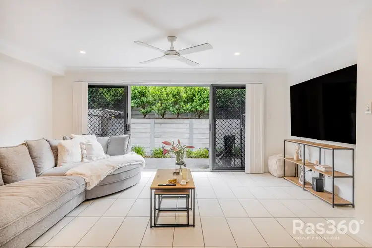 25/188 Gainsborough Drive, Pimpama QLD 4209