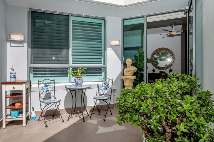 Sixth view of Homely unit listing, 1i/28 Bayview Street, Runaway Bay QLD 4216