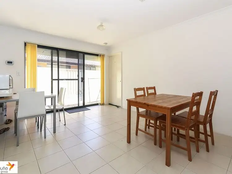 Fifth view of Homely house listing, r3/5 Teaguer Street, Wilson WA 6107