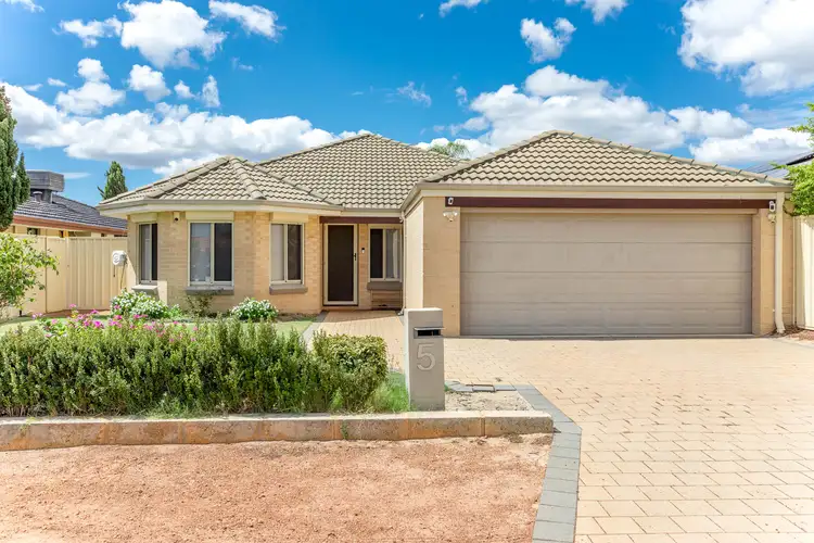 5 Morolo Street, Seville Grove WA 6112