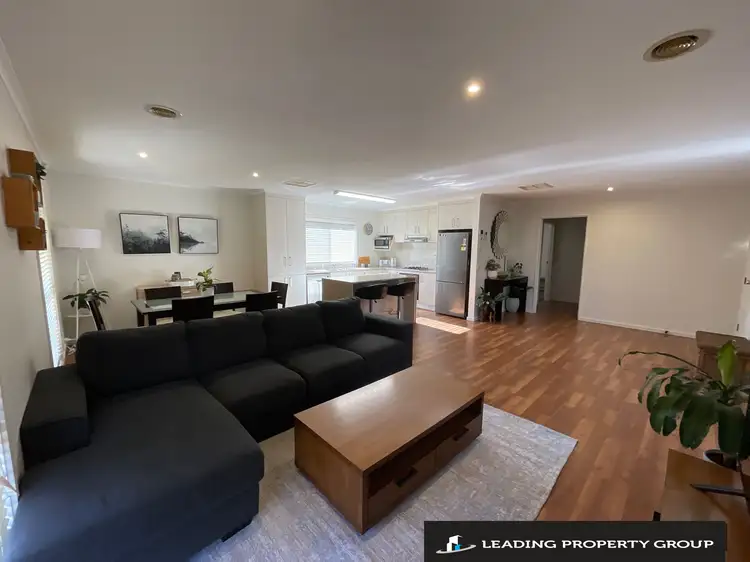 Sixth view of Homely townhouse listing, 2/2 Rosanna Court, Wodonga VIC 3690