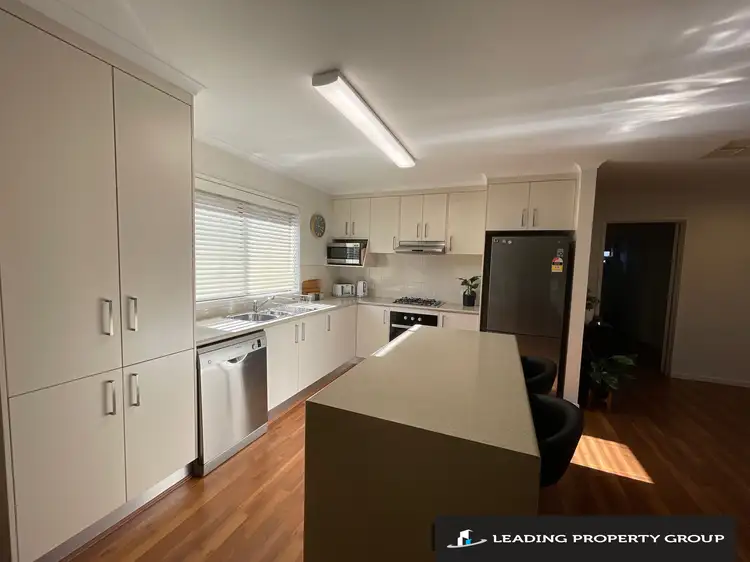Seventh view of Homely townhouse listing, 2/2 Rosanna Court, Wodonga VIC 3690