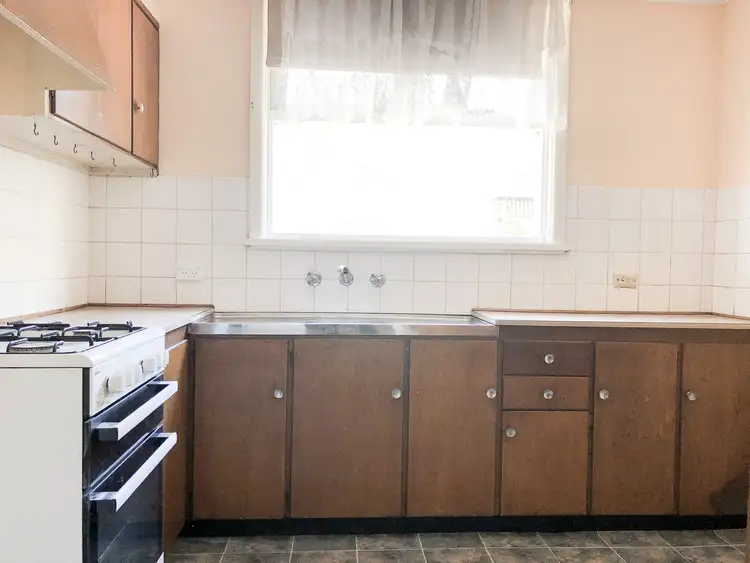 Second view of Homely unit listing, 2/207 Talbot St Sth, Ballarat Central VIC 3350