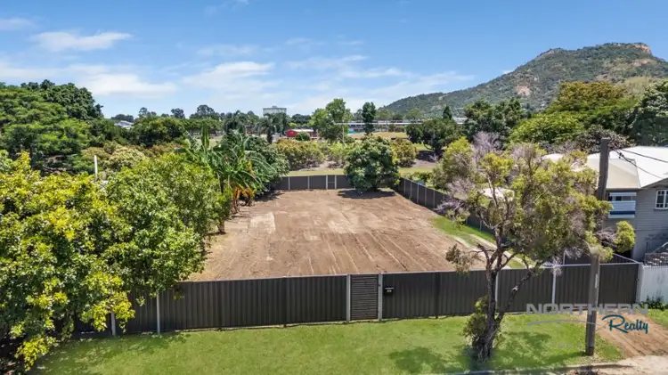 12 Flowers Street, Railway Estate QLD 4810