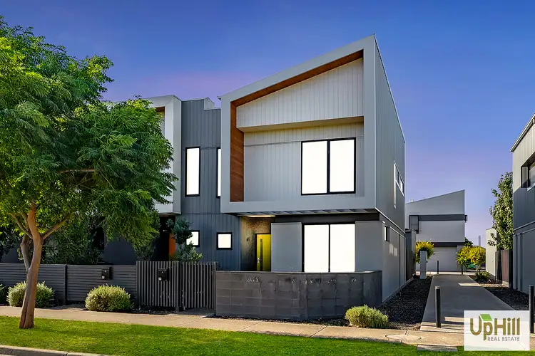 29 Villager St, Cranbourne East VIC 3977