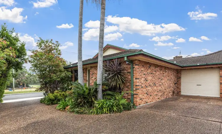 Main view of Homely villa listing, 1/569 Main Road, Glendale NSW 2285