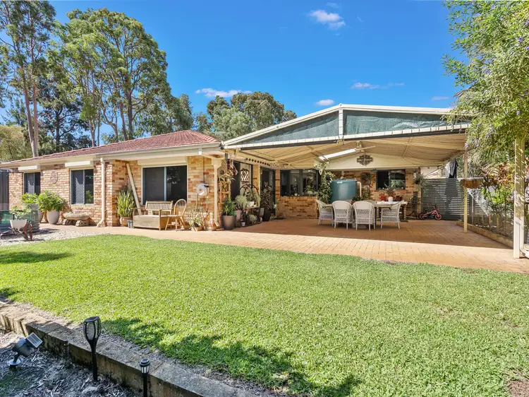 19 Rivergum Close
