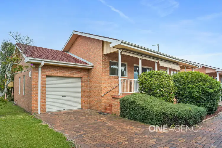 1/92 Tongarra Road, Albion Park NSW 2527