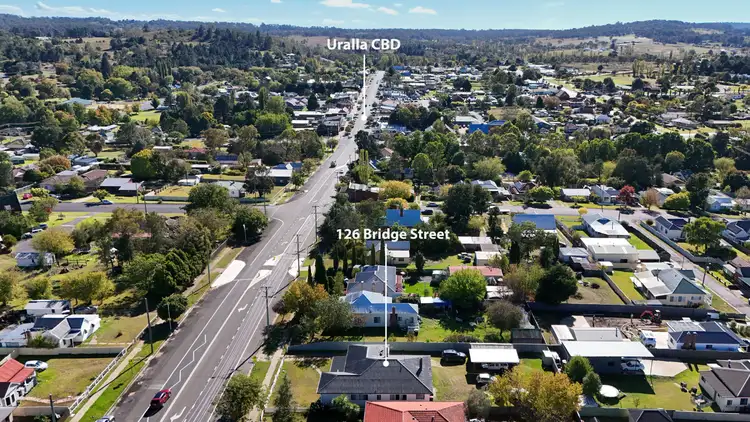 126 Bridge Street, Uralla NSW 2358