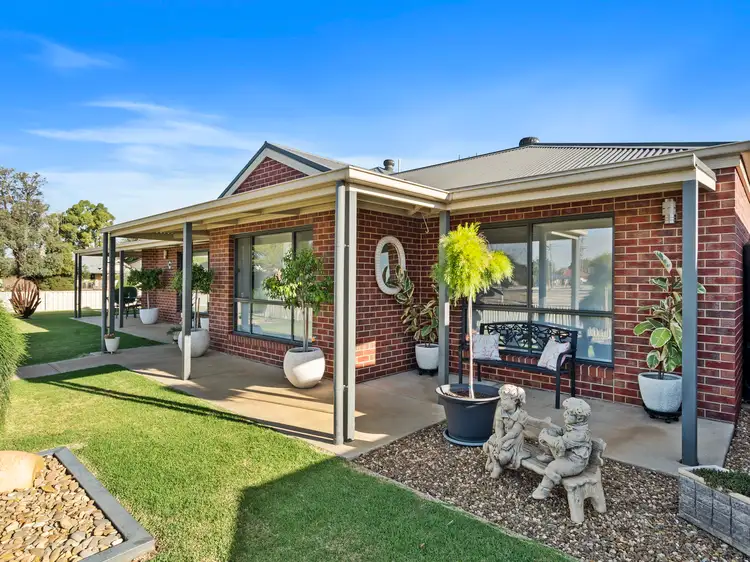 2/65-69 Murray Street, Finley NSW 2713