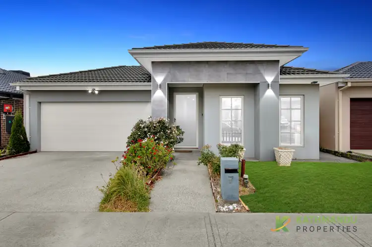 7 Straun Street, Mickleham VIC 3064