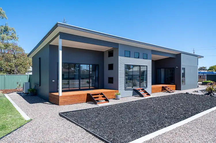 42 Bonney Street