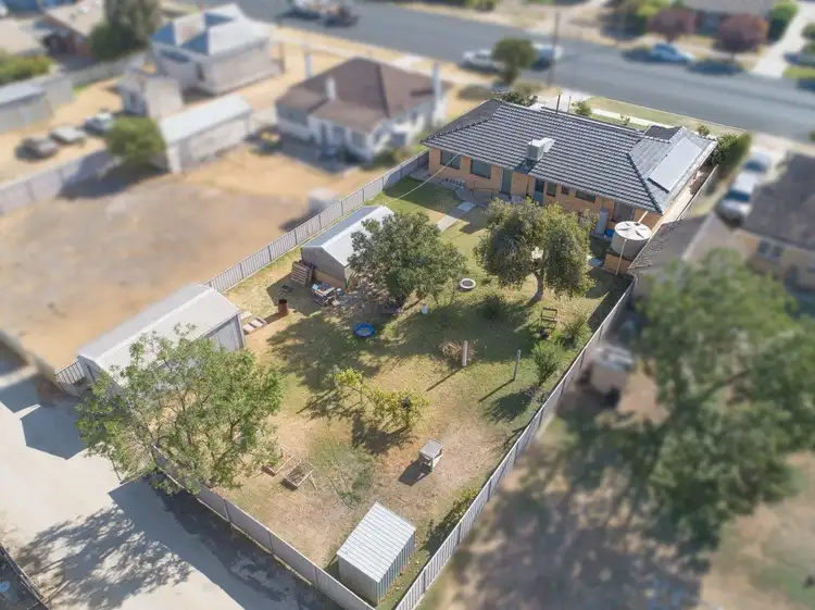11 THULE STREET, Barham NSW 2732