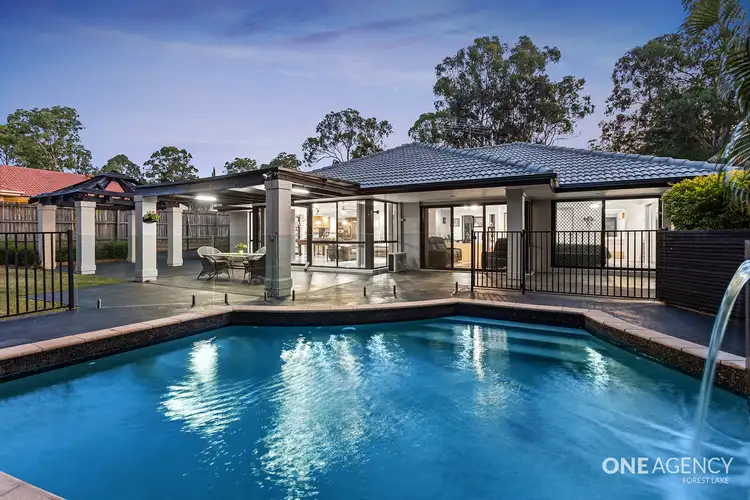 8 Grevillea Place