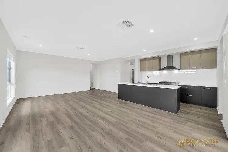 17 Viceroy Crescent, Wyndham Vale VIC 3024
