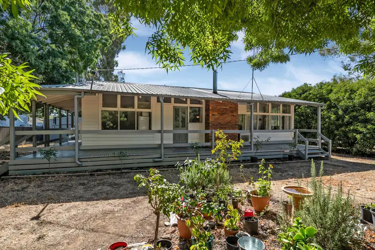 22 Ebden Street, Heathcote VIC 3523