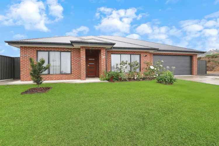 7 KIDMAN DRIVE, Tangambalanga VIC 3691