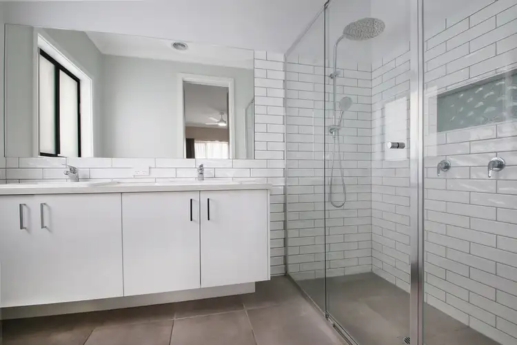 Fifth view of Homely house listing, 7 KIDMAN DRIVE, Tangambalanga VIC 3691