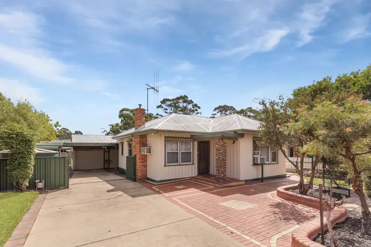 Main view of Homely house listing, 18 Morrison Street, Kangaroo Flat VIC 3555