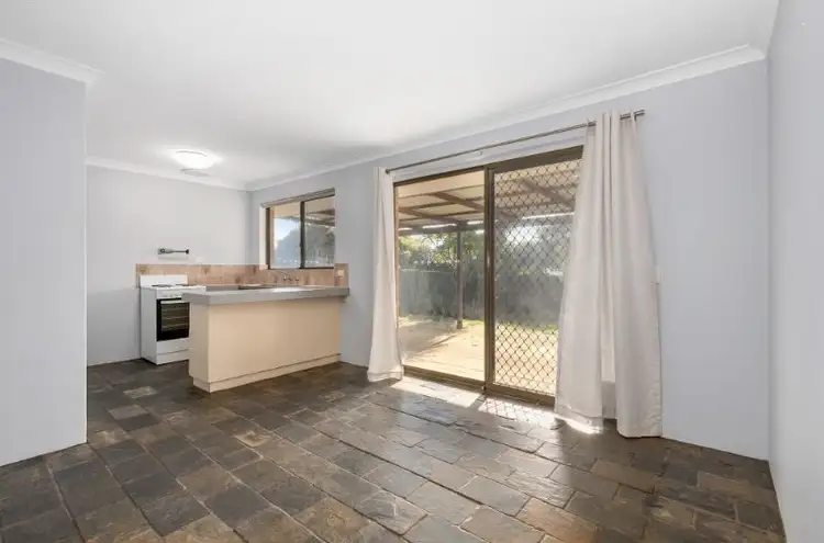 Fourth view of Homely house listing, 17 Cullen Court, Camillo WA 6111