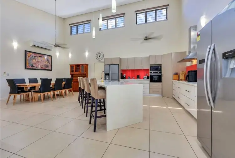8 Kieran Street, Bellamack NT 832