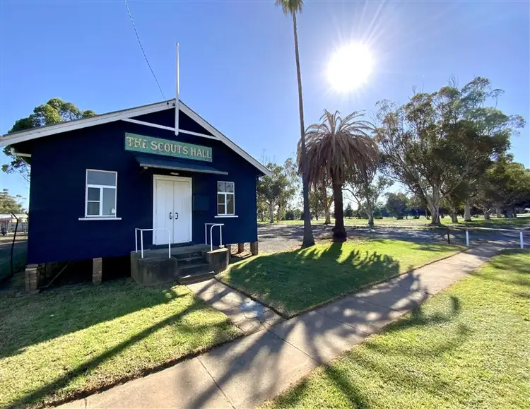 16 Camp Street, Forbes NSW 2871