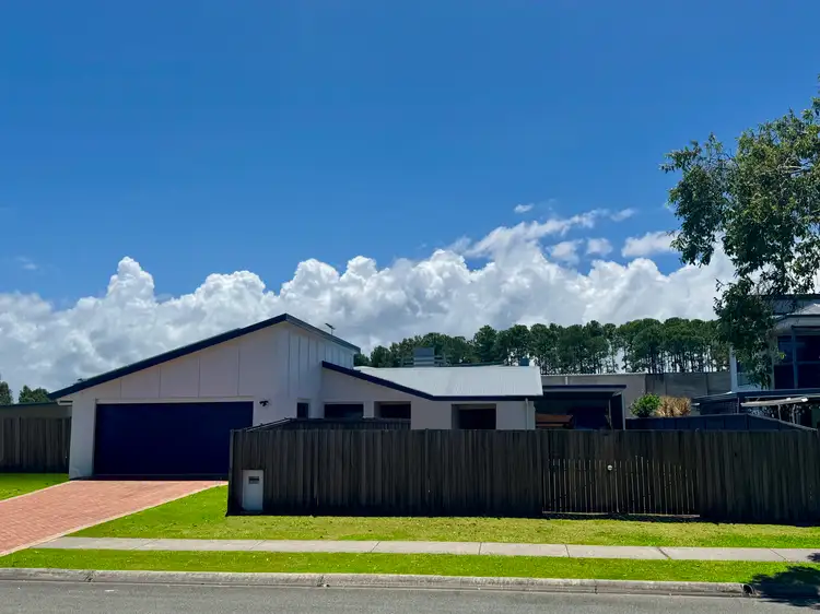 12 Karora Road, Beachmere QLD 4510
