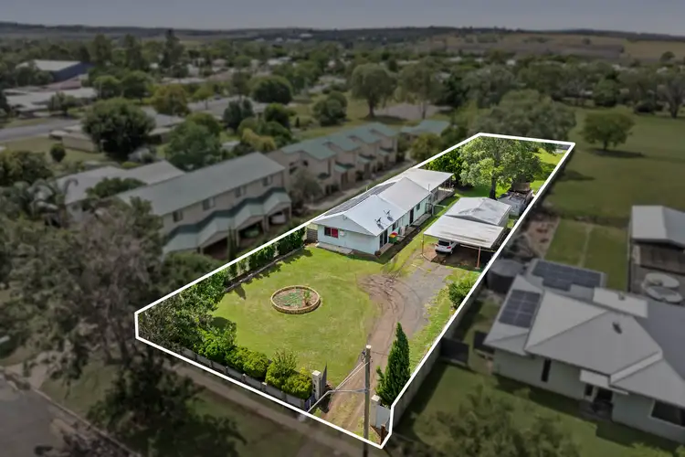 26 Murray Street, Pittsworth QLD 4356