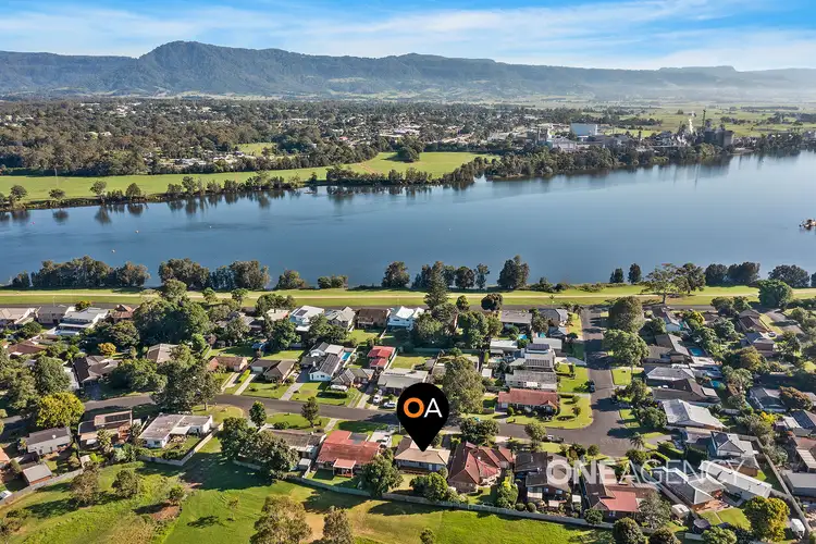 20 Lyrebird Drive, Nowra NSW 2541