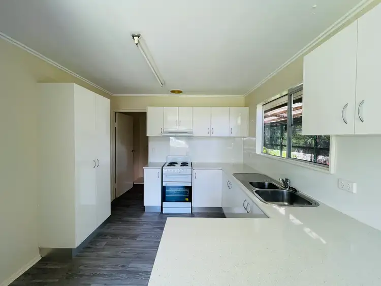 50 Beardmore Crescent, Dysart QLD 4745