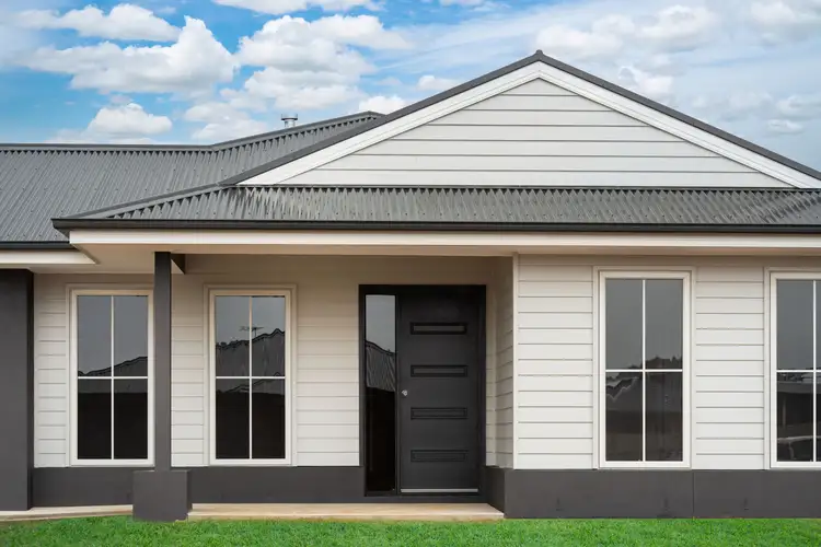 Third view of Homely house listing, 4 MOUNTAIN CIRCUIT, Tangambalanga VIC 3691