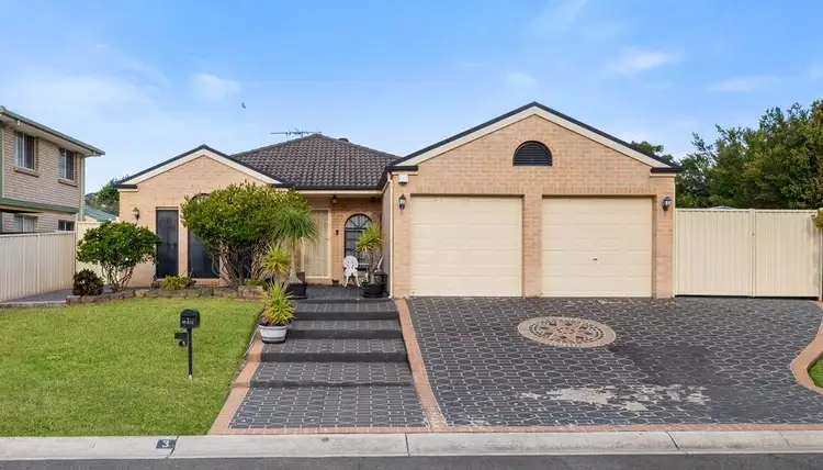 3 Thisbe Place, Rosemeadow NSW 2560