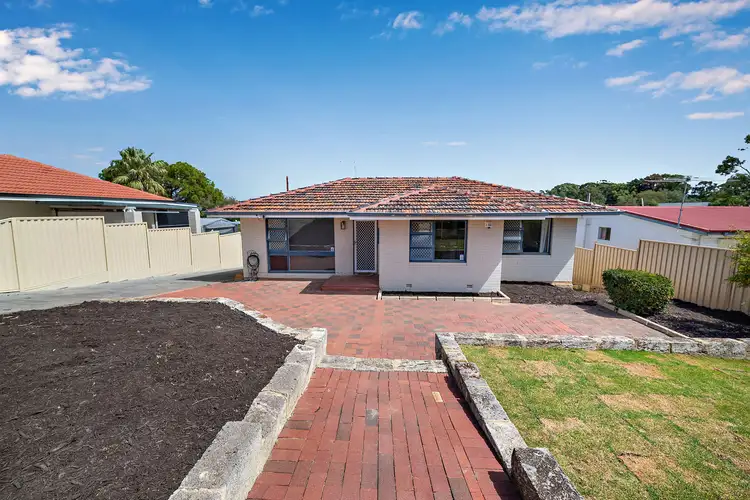 40 Harford Way, Girrawheen WA 6064