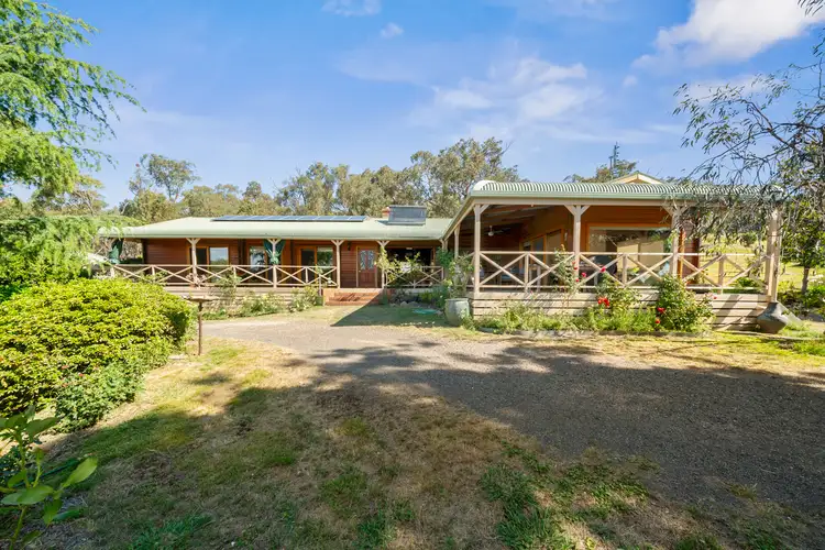 243 Davies Road, Merrijig VIC 3723