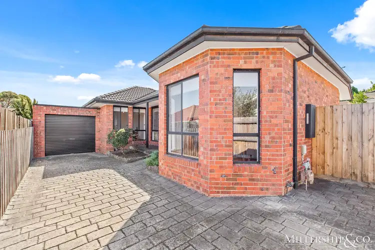 6A Allwyn Crescent