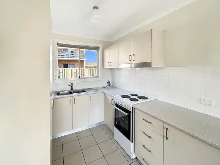 Fourth view of Homely unit listing, 2/15 Reakes Avenue, Dubbo NSW 2830