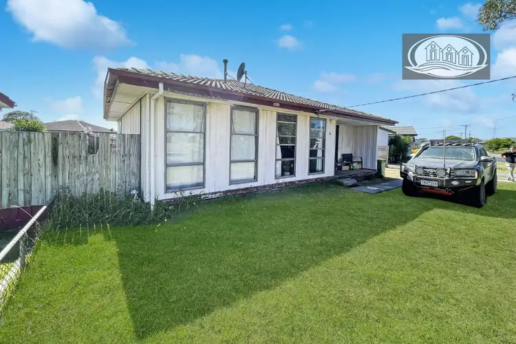 18 Wattle Crescent, Portland VIC 3305