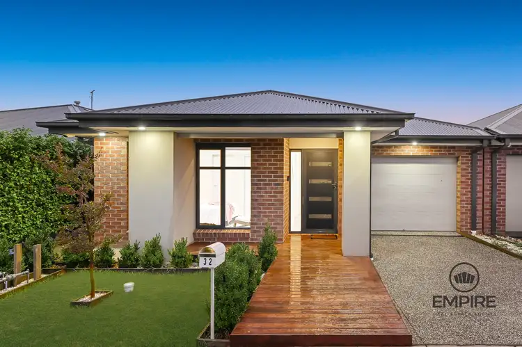 Main view of Homely house listing, 32 Garrard Crescent, Clyde VIC 3978