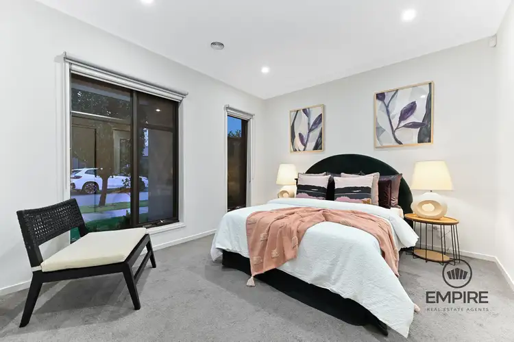Fifth view of Homely house listing, 32 Garrard Crescent, Clyde VIC 3978