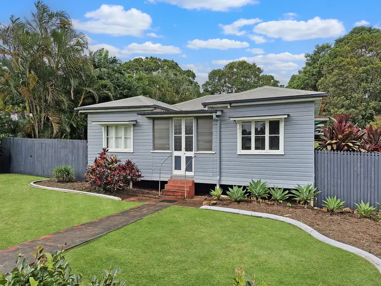 9 Johns Parade, Atherton QLD 4883