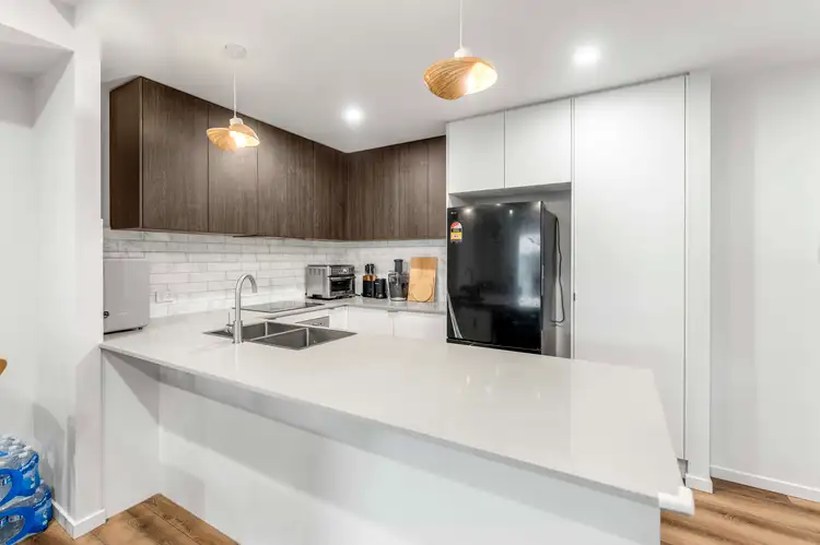 30 Careel Close